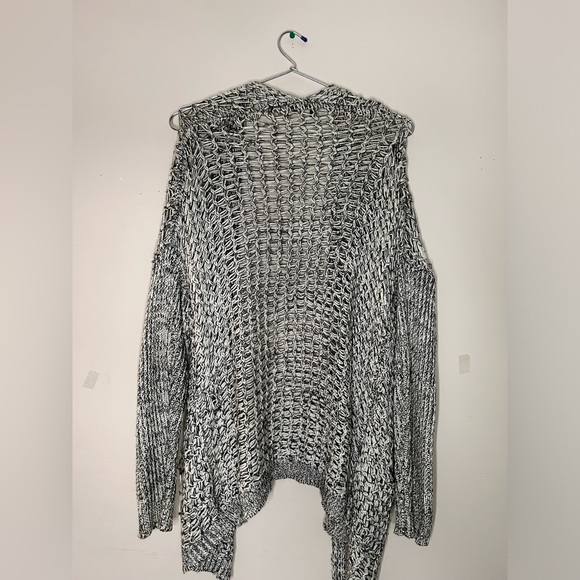 Black and white knit button down cardigan - Picture 3 of 4